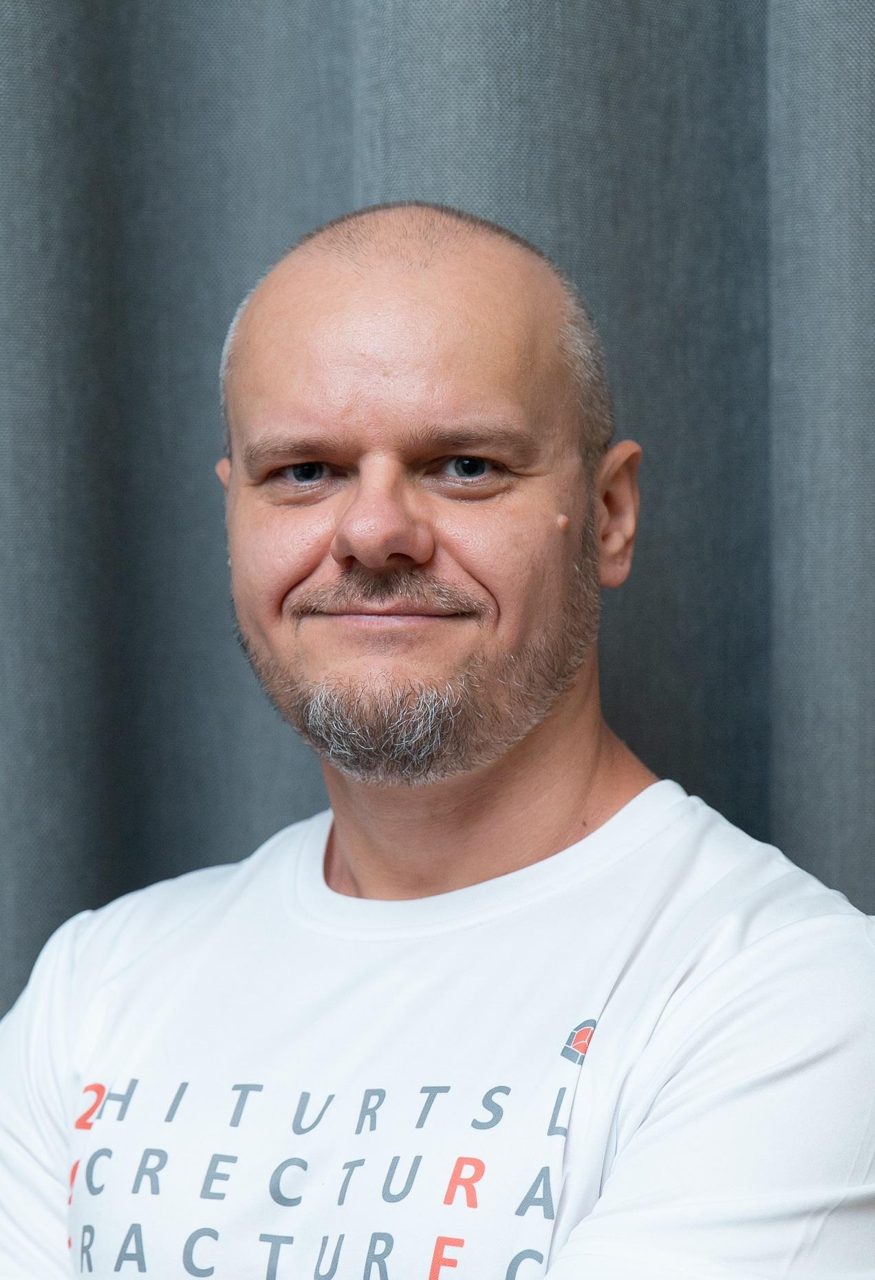 Евгений Шувалов